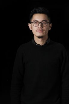 梁飞