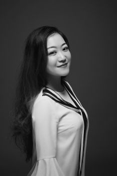 王华薇