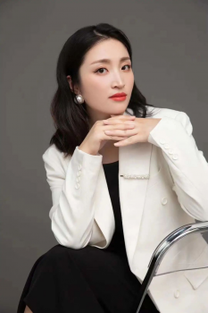 王玲